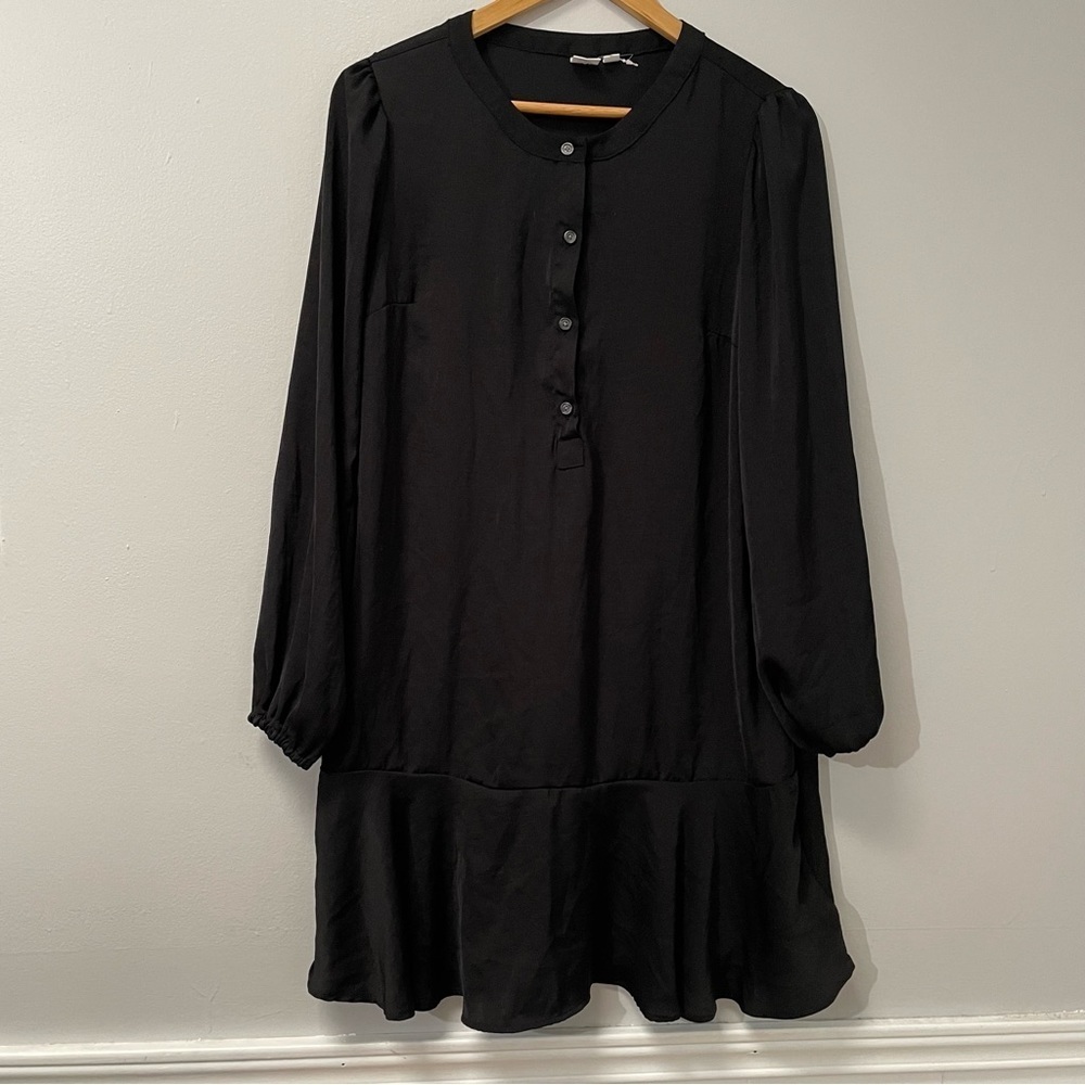 GAP Ruffle Hem Long Sleeve Button Front True Black Dress size Small